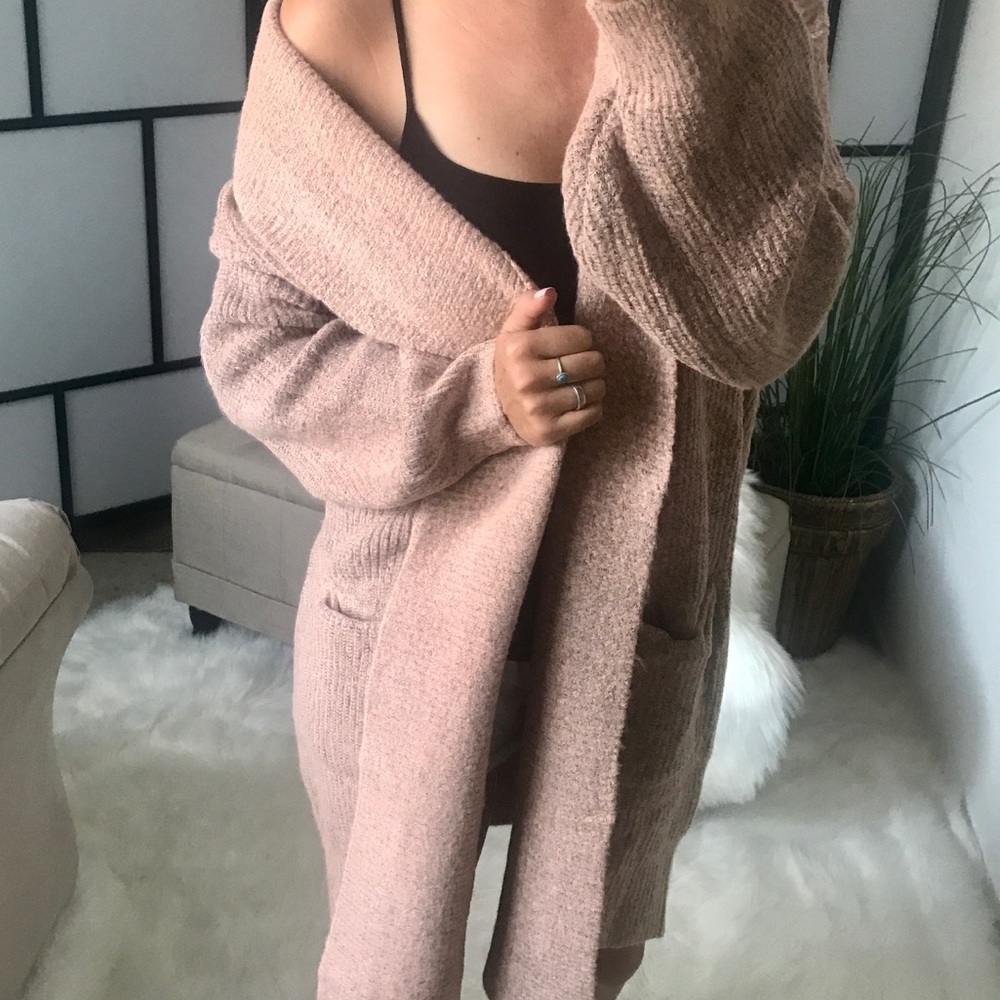 LAST 1️⃣ 3rd RESTOCK!!! EVA Trench Coat Sweater - Picture 4 of 8